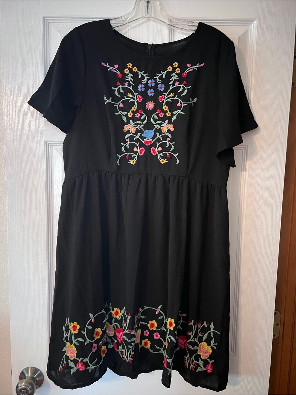 Black Embroidered Floral Short Sleeve Dress